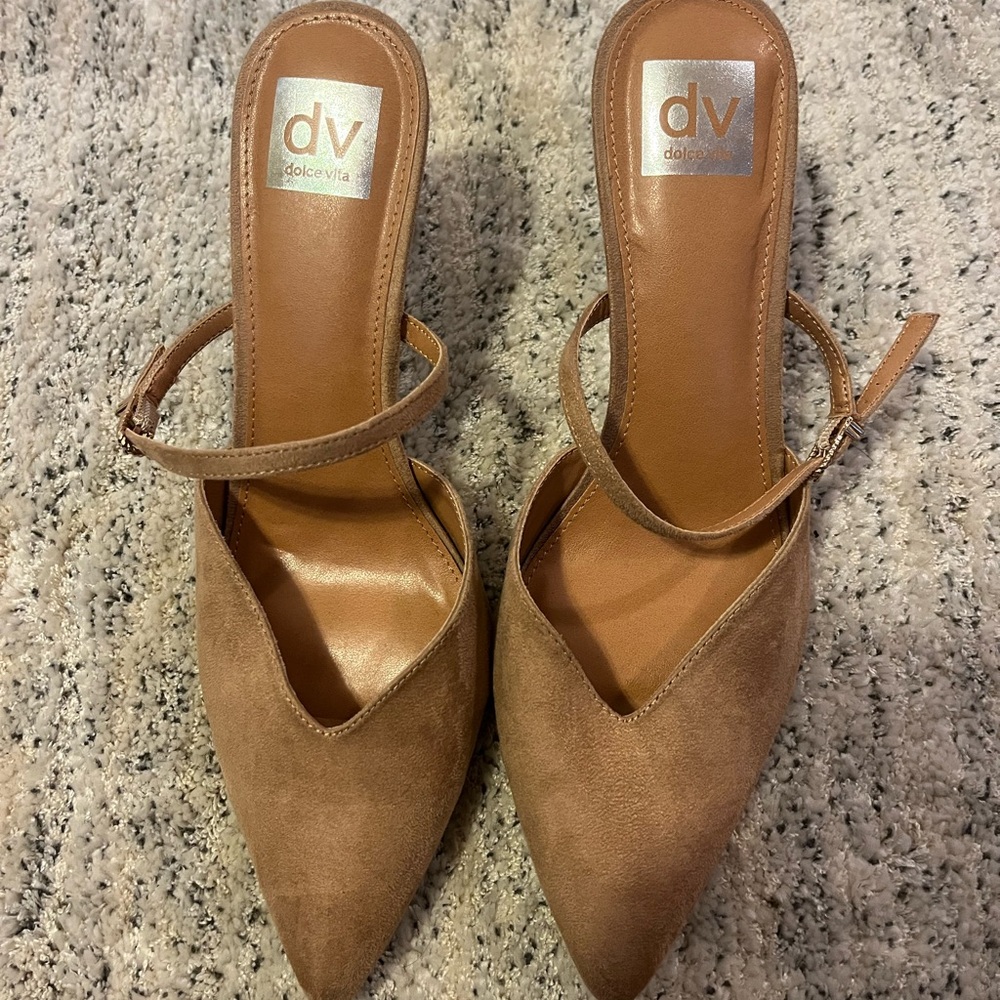 Dolce Vita Tan Suede Pointed Toe Heels